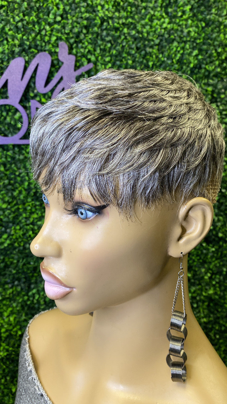 SILVER FOXX