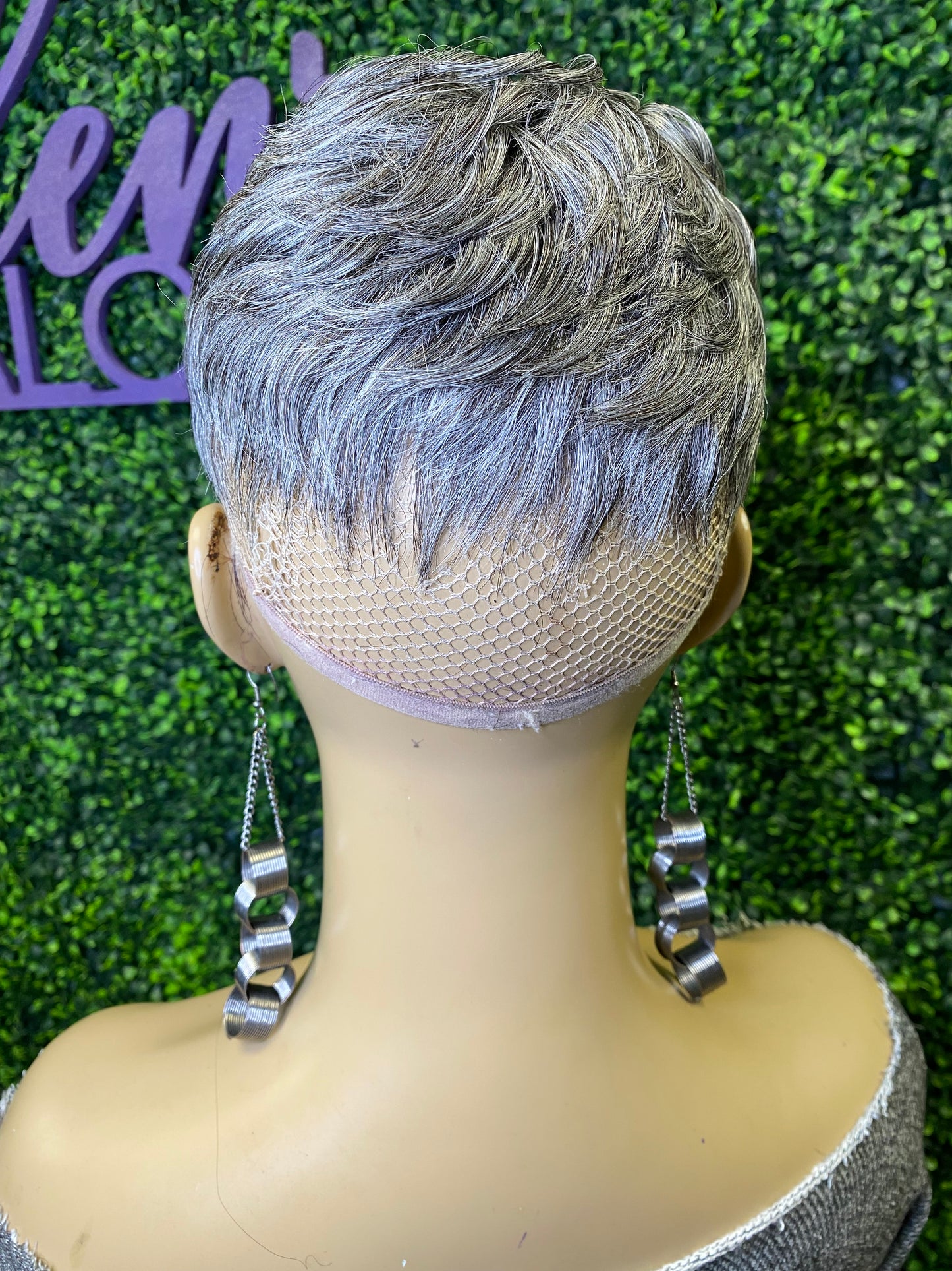 SILVER FOXX